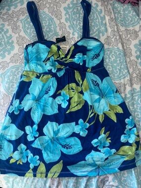 Abercrombie kids top NWT